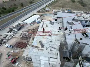İnşaat İşçileri İntihar Girişimi: Kaymakam Araya Girdi