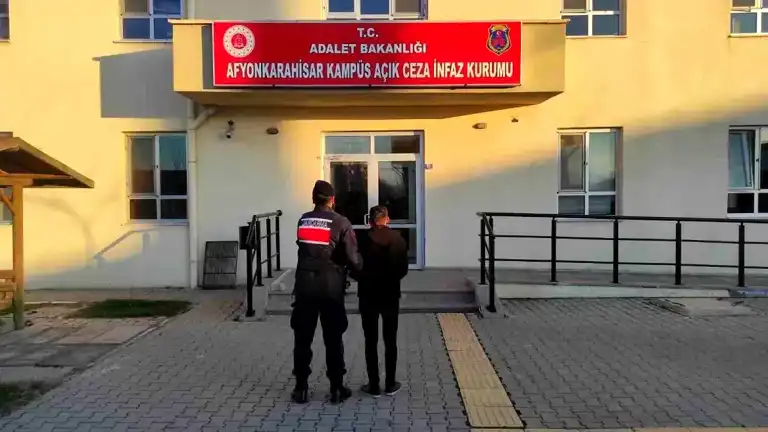 Afyon'da Aranan İki Şahıs Yakalandı